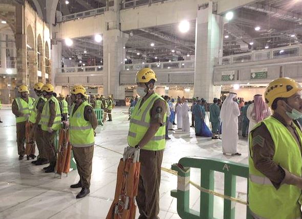 رجال الأمن في الحرم المكي بعد الحادث